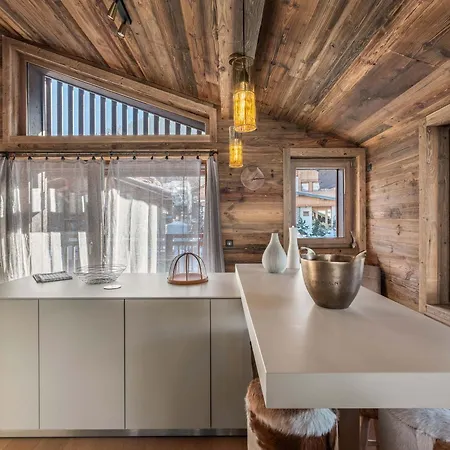 Avec Partage, 5 Chambres, Piscine, Parkings A - Fr-1-569-187 * Megève