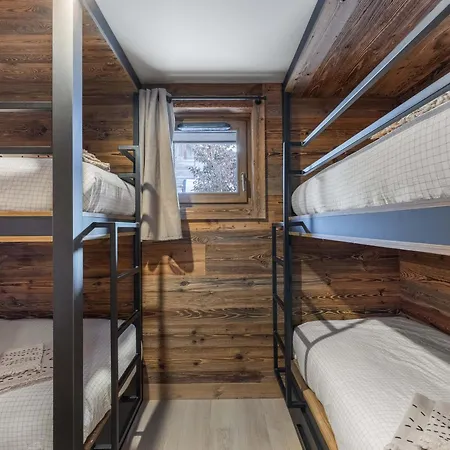 Avec Partage, 5 Chambres, Piscine, Parkings A