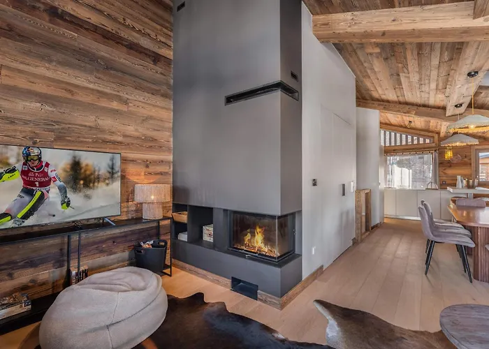 Avec Partage, 5 Chambres, Piscine, Parkings A - Fr-1-569-187