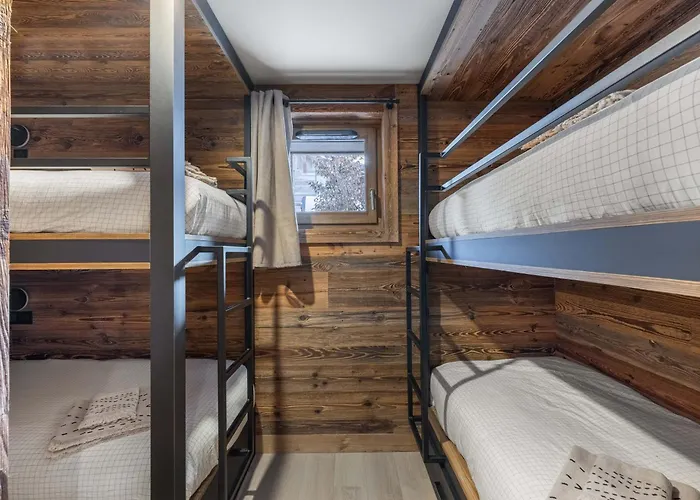 Avec Partage, 5 Chambres, Piscine, Parkings A - Fr-1-569-187